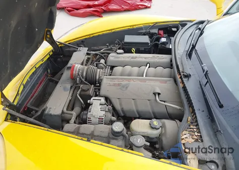 2005 Chevrolet Corvette z USA, uszkodzony, nr VIN 1G1YY24U155110370